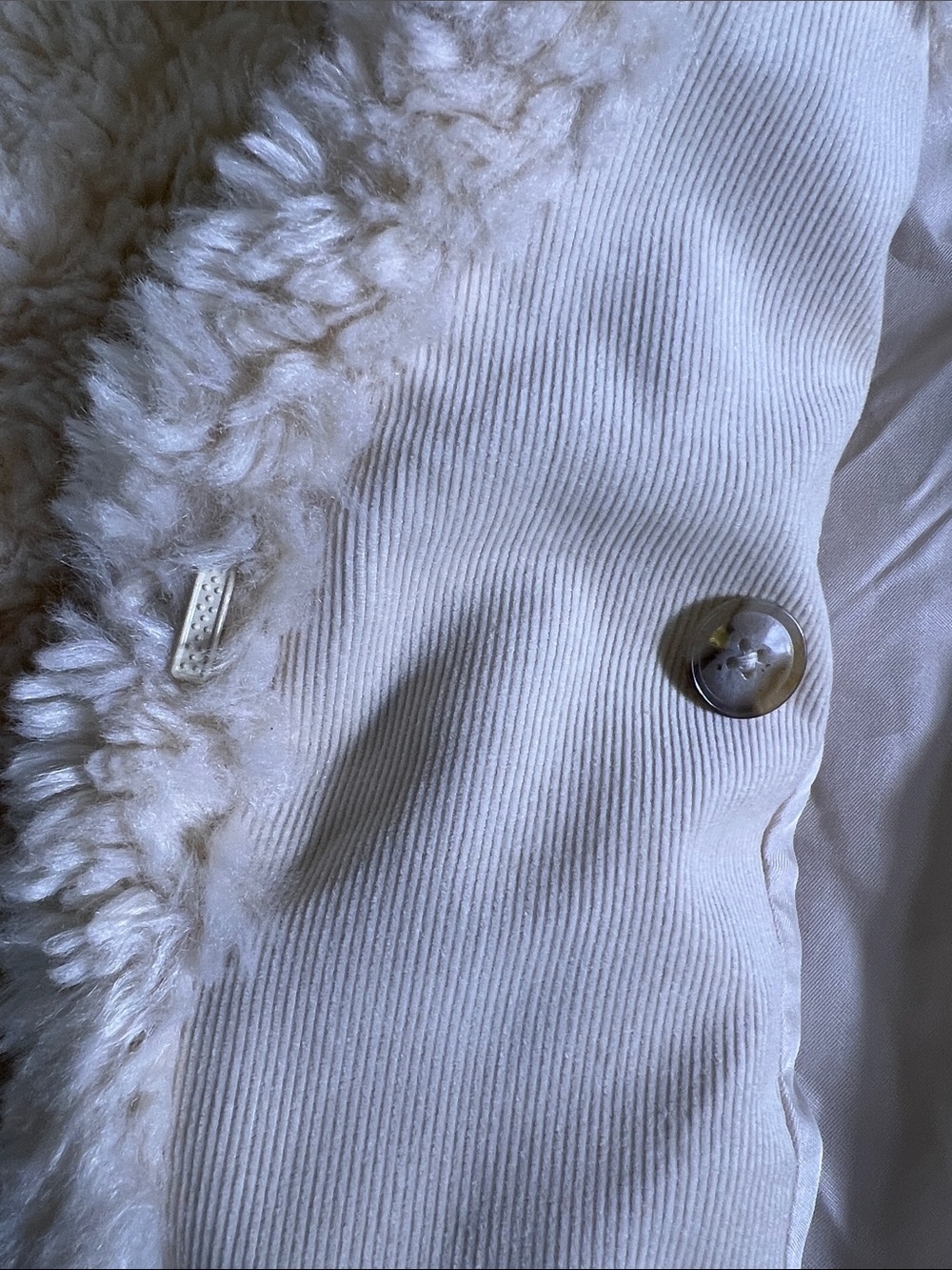 Banana Republic Plush Faux Shearling Jacket - Beige Cream size M - Picture 10 of 11
